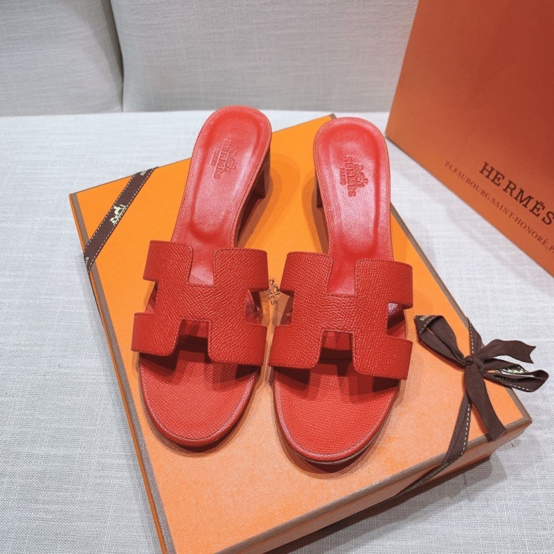 H**mes slippers